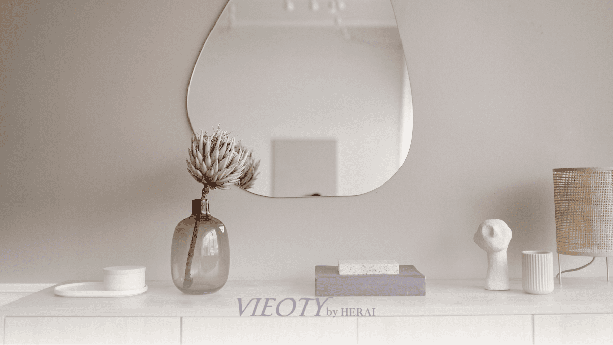 4種類のくせ毛タイプ（波状毛、捻転毛など）を分かりやすく示した診断チャート付きの似合う髪型診断