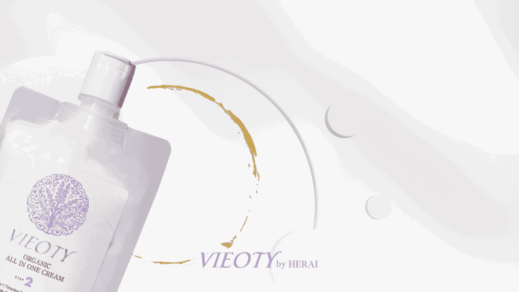 VIEOTYの使用済み容器が、美しい植木鉢やオブジェに生まれ変わる様子