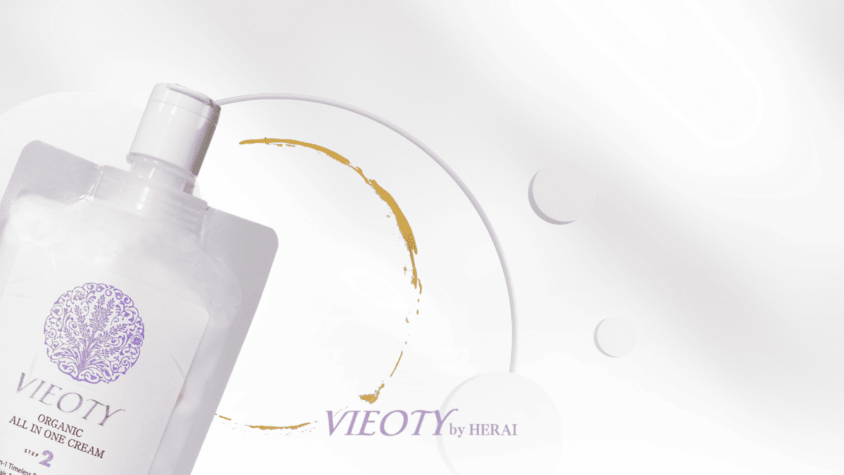 VIEOTYの使用済み容器が、美しい植木鉢やオブジェに生まれ変わる様子