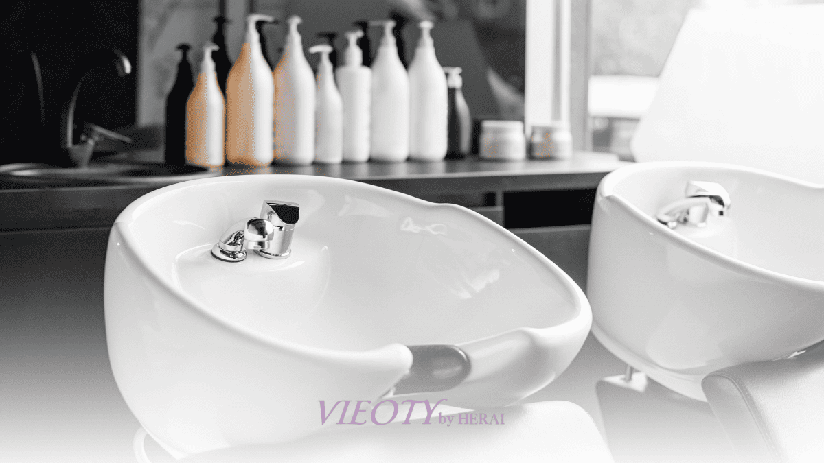 美容室のトリートメント・髪質改善「本当に効果があるの？」と疑問符を浮かべる女性が見ている世界