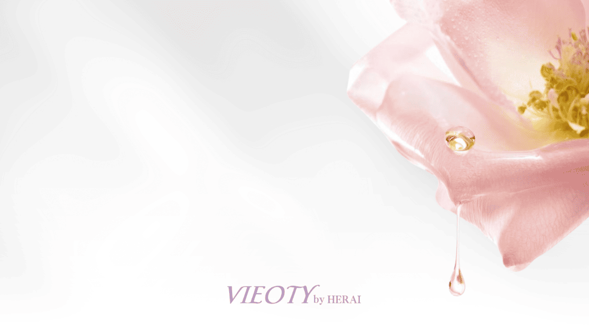 VIEOTYクリームに、輝く一滴のルミーナドロップを垂らす瞬間
