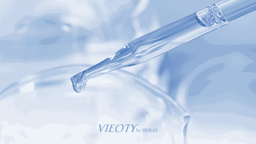 ナイアシンアミドのとろりとしたテクスチャで、内側から輝くような健康的な肌へ