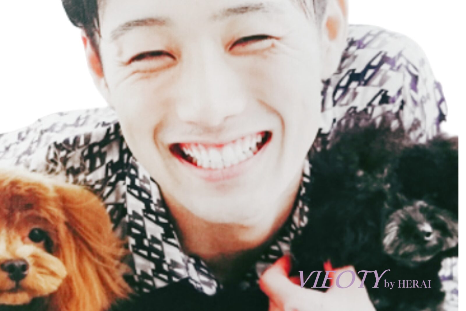くせ毛専門美容師でありVIEOTY創設者のHERAI。