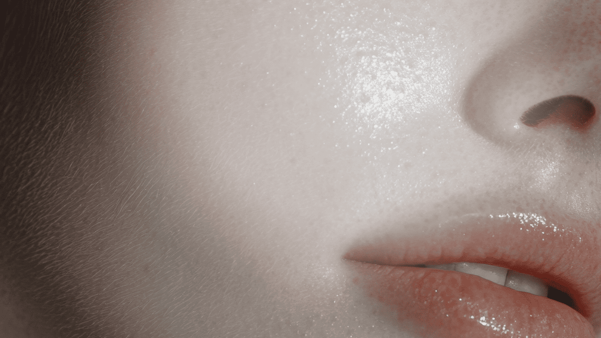 年齢を重ねた肌の美しさを表現するアイキャッチ画像